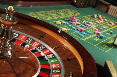 mastermpo Texas Poker table interface showing community cards, player positions, and betting controls
